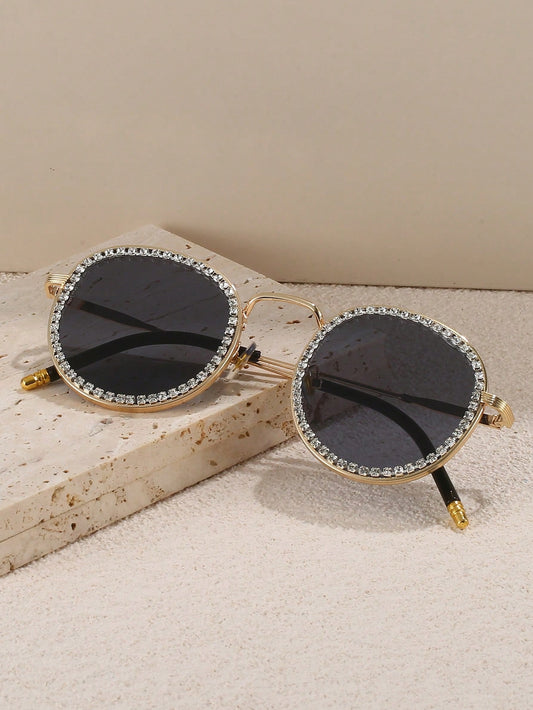 Jessica Blown sunglasses